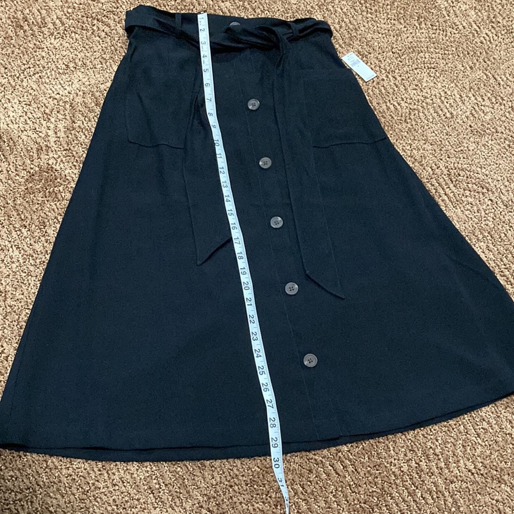 🆕 Black Flare Skirt - Picture 4 of 8